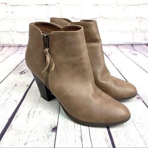 Charlotte Russe Brown Ankle Booties Size 9